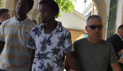 kanunsuz uyuşturucu madde tasarrufu” suçundan tutuklanan A. O. J. ve M. J. mahkemeye çıkarıldı.