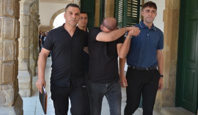 Alayköy’de meydana gelen “katle teşebbüs ve yaralama” suçundan tutuklanan Y. P. yeniden mahkemeye çıkarıldı.