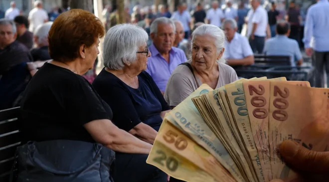 En düşük emekli maaşı 23 bin 552 TL’ye çıkıyor
