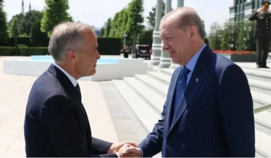 Ankara’da dünya liderlerini şaşırtan sürpriz: Cumhurbaşkanı Erdoğan’ın hediyesi sonrası Kanada Başbakanı’ndan dikkat çeken gönderme