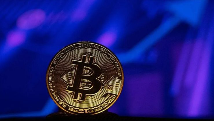 Bitcoin mayıstan bu yana en yüksek seviyesinde! Analistler 70 bin doları işaret etti