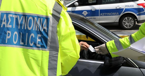 Güney Kıbrıs genelinde asayiş ve trafik kontrolü..8 kişi tutuklandı 22 araç trafikten men edildi