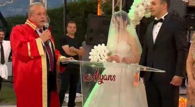 Manisa’da Eğlenceli Nikah Mizansı