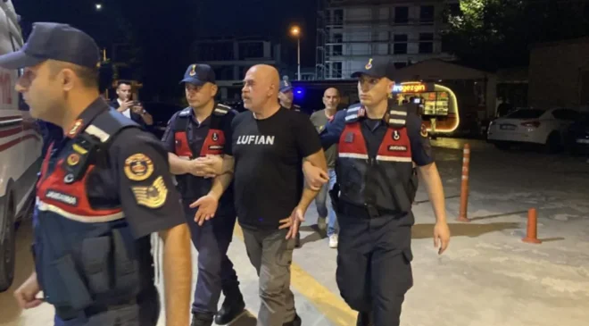 Ünlü yönetmen Ezel Akay uyuşturucu operasyonunda gözaltına alındı
