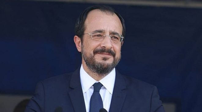 Hristodulidis, BM Genel Sekreterinin adaya gelişinden önce siyasi parti başkanlarıyla bir araya gelecek