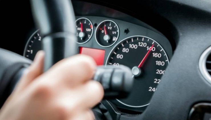 Güney Kıbrıs’ta ödenmeyen trafik cezaları gündemde