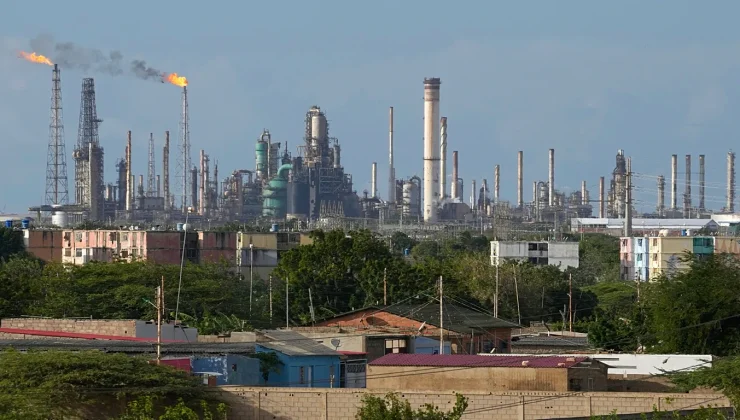 What we know about Trump’s deal giving the US access to Venezuela’s oil
