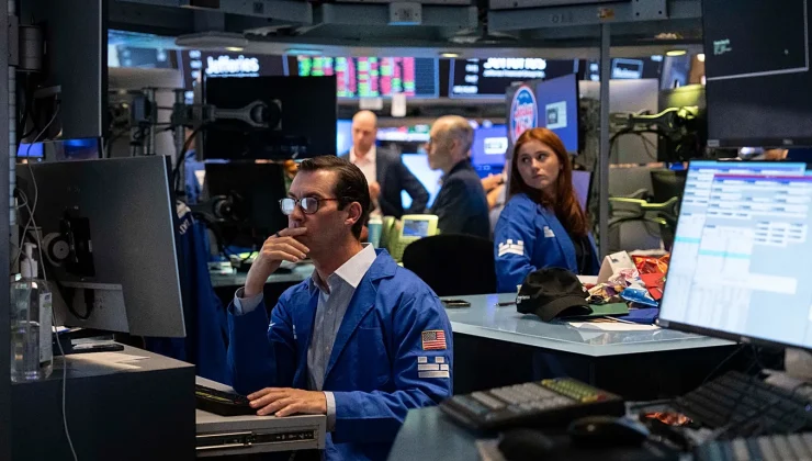 Oil rebounds as markets trade mixed following Wall Street rally