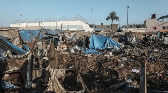 İsrail savaş uçakları, Gazze’de hastane yakınındaki ilaç deposunu bombaladı