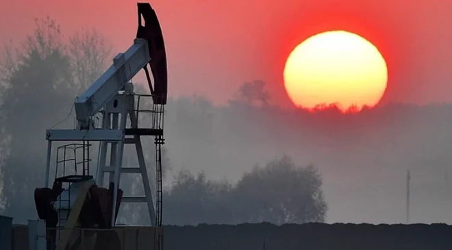 Petrol fiyatları, diplomatik çabaların etkisiyle yüzde 4’ten fazla geriledi