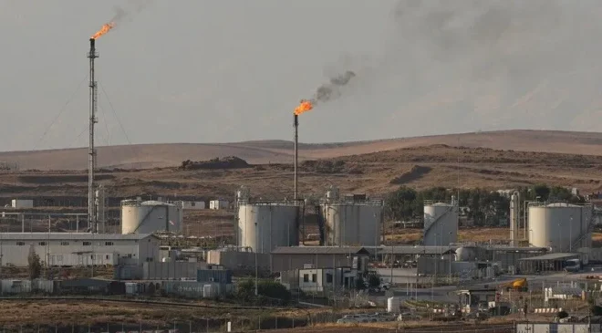 Irak, ihraç edilen petrolün sevkiyatından alıcıların sorumlu olduğunu bildirdi