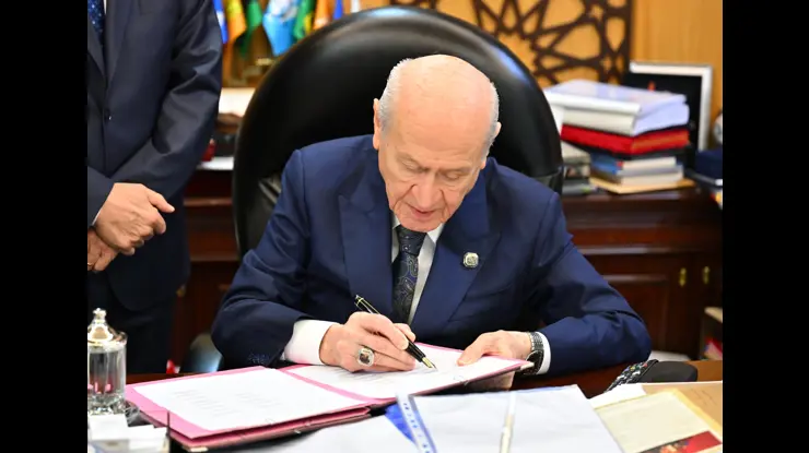 Bahçeli’den çerçeve yasa açıklaması: “Bin yıllık kardeşliğimiz tescillendi”