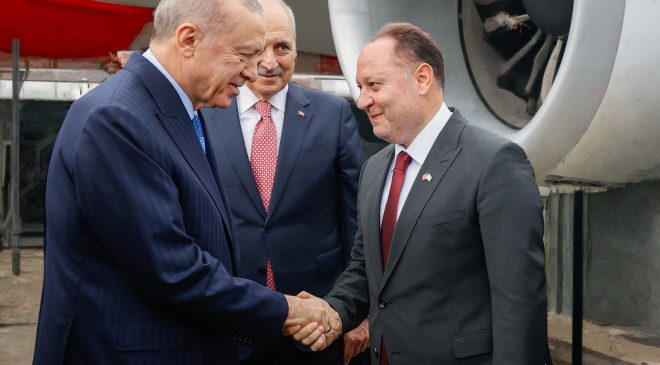 Öztürkler, AK Parti’nin kuruluş yıl dönümünü kutladı