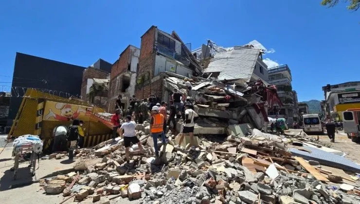 Kolombiya’da 7,4 büyüklüğündeki depremde ölenlerin sayısı 281’e çıktı