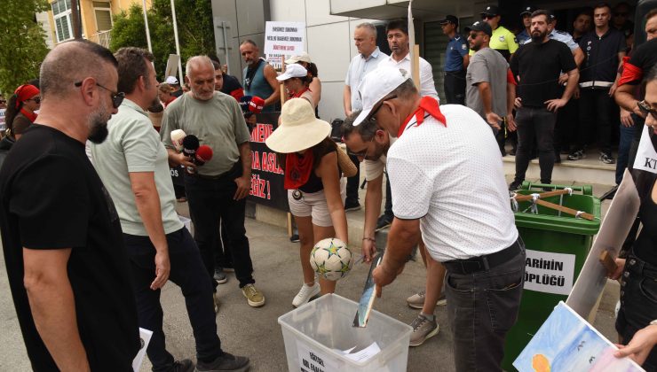 KTOEÖS, Yüksek Danışma Kurulu öncesinde Milli Eğitim Bakanlığı önünde eylem yaptı