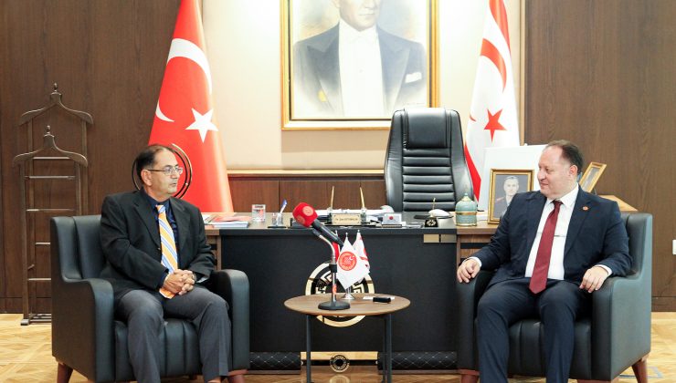 Öztürkler, Bisiklet Federasyonu Başkanı Berova ve beraberindeki heyeti kabul etti