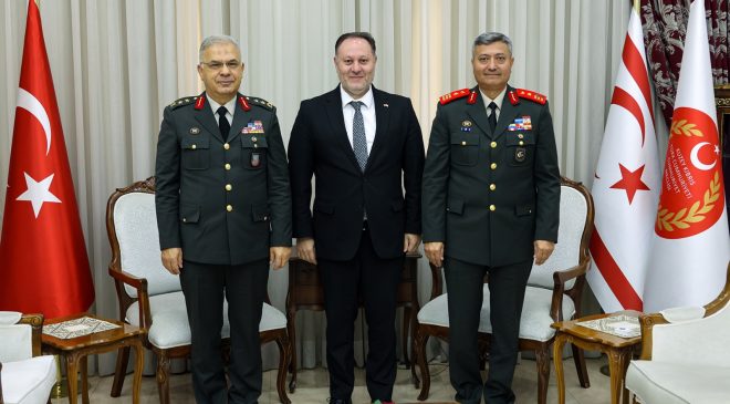 Öztürkler Korgeneral İnaltekin ile Tümgeneral Bilir’e görevinde başarılar diledi