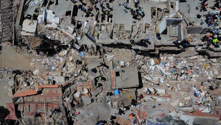 Kolombiya’da 7,4 büyüklüğündeki depremde ölenlerin sayısı 294’e yükseldi