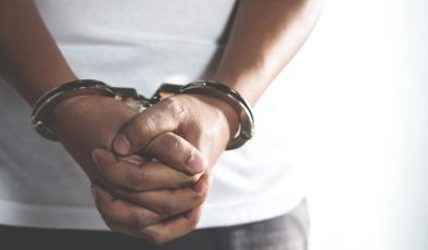 Uyuşturucu bulundurmaktan 2 kişi tutuklandı