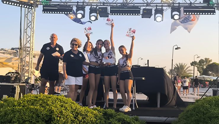 DAÜ’de 3’lü Plaj Voleybolu Turnuvası ve “Colour Fest” düzenlendi
