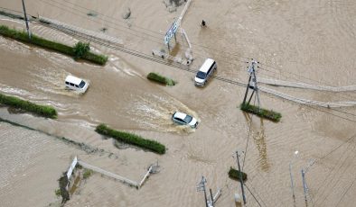 Japonya’da şiddetli yağışların neden olduğu sellerde 13 kişi yaşamını yitirdi