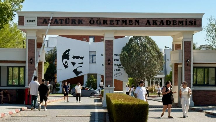 Atatürk Öğretmen Akademisi sınavı başladı