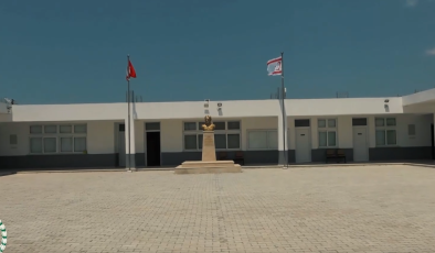 Yeniden inşa edilen Çayırova İlkokulu hizmete girdi