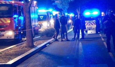 Fransa’da şüphelinin aracını kalabalığın üzerine sürmesi sonucu 2 kişi hayatını kaybetti