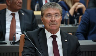 Üstel: “Bir çocuk futbol kampı bile Rum siyasetinin hedefi oluyorsa, ortada çok ciddi bir zihniyet sorunu vardır”
