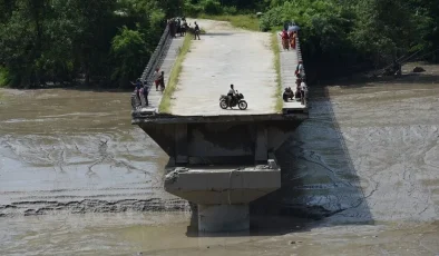 Tibet’teki baraj çöktü, Nepal’de acil tahliye uyarısı