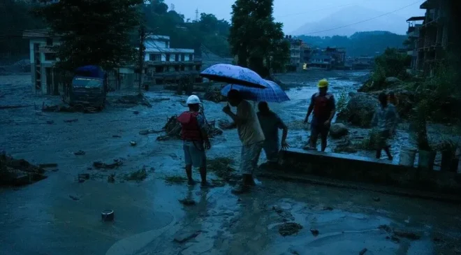 Nepal’deki sel felaketinde sınırın Çin tarafında hayatını kaybedenlerin sayısı 5’e çıktı