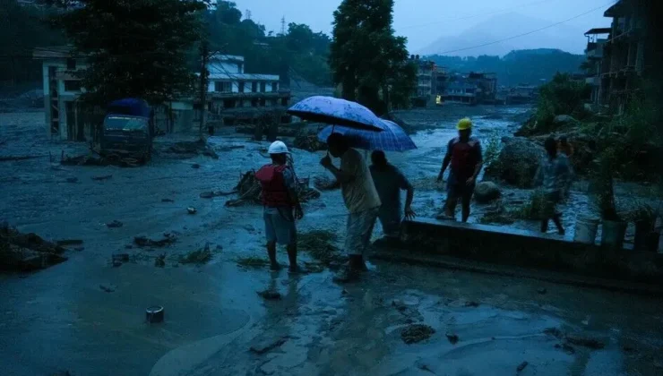 Nepal’deki sel felaketinde sınırın Çin tarafında hayatını kaybedenlerin sayısı 5’e çıktı