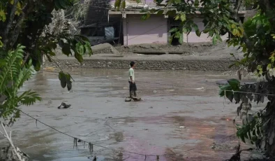 Nepal’deki selde hayatını kaybedenlerin sayısı 538’e çıktı