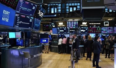 New York borsası karışık seyirle açıldı