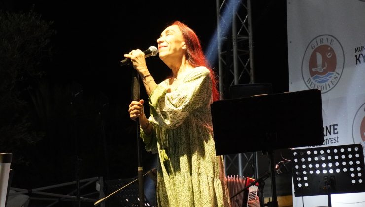 18. Girne Ozanköy Pekmez Festivali’nde bu gece Sinan Güzen konseri var