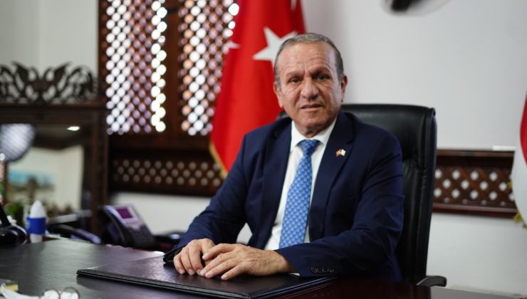 Ataoğlu: “Büyük Zafer Türk milletinin bağımsızlık ve özgürlük iradesinin tüm dünyaya ilan edildiği tarihi bir dönüm noktasıdır”