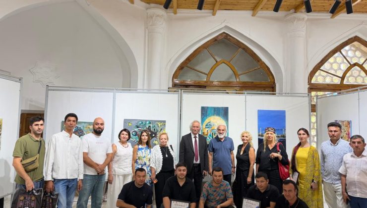 Ressam Zühre Özkaraman Özbekistan’da düzenlenen uluslararası sanat çalıştayına katıldı