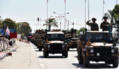 30 Ağustos’un 104’üncü yıl dönümü….Zafer Bayramı’nda Lefkoşa’da resmigeçit töreni düzenlendi