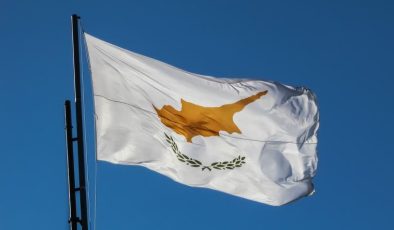 Rum yönetiminin geçmişte de bugün de adalete karşı seçici bir duyarsızlık sergilediği belirtildi