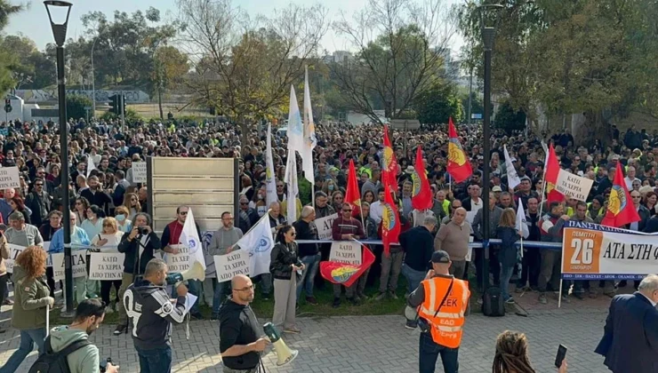 Belediyeler 3 saatlik uyarı grevi yaptı