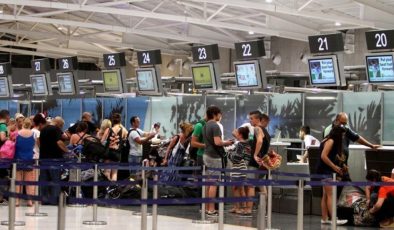 Güney Kıbrıs’taki havalimanlarına 40 yeni pasaport kontrol noktası
