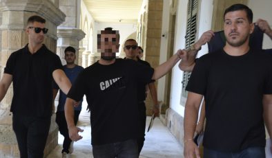 uyuşturucu madde tasarrufu suçundan tutuklanan 23 yaşındaki A.H. mahkemeye çıkarıldı