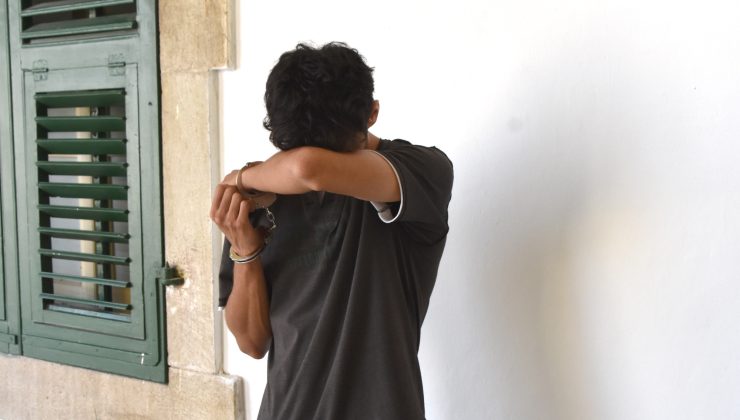 On Altı Yaşından Küçük Çocuğa Cinsel Tecavüz ve Çocuğun Cinsel İstismarı suçlarından tutuklanan zanlı Y. K. mahkeme huzuruna çıkarıldı.