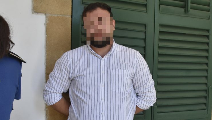 İlaç Ve Eczacılık Yasasına Aykırı Hareket ve Gümrüksüz Mal İthali Ve Tasarrufu” suçlarından tutuklanan B.Ç. mahkemeye çıkarıldı