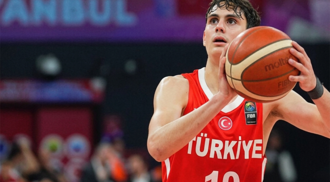 Babasının izinden gitti! Ünlü çiftin oğlu milli takıma seçildi