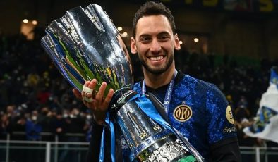 Hakan Çalhanoğlu kararı: Inter’den transfer açıklaması geldi