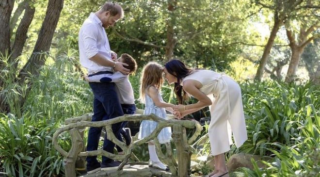 Prens Harry ve Meghan İngiltere’ye Dönüyor