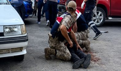Çocuk istismarcısına hastane bahçesinde kanlı infaz! Baba ve oğlu tutuklandı