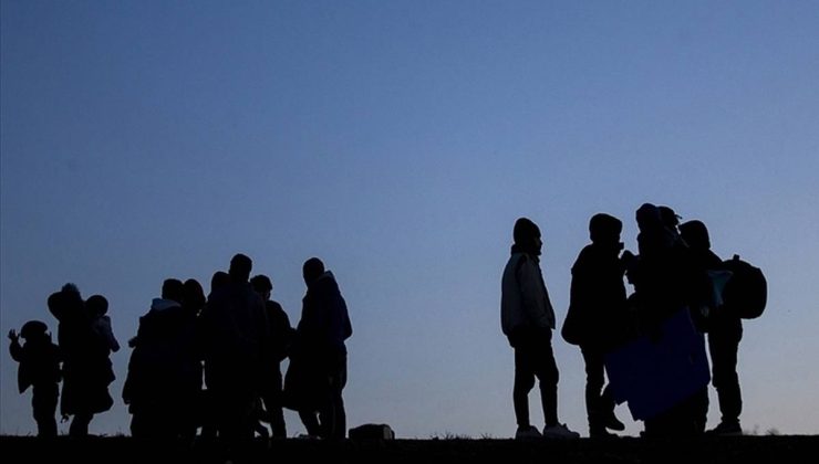 Rum gençler yurtdışına göç ediyor