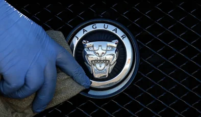 Jaguar Land Rover cuts 4,000 jobs worldwide in effort to save costs